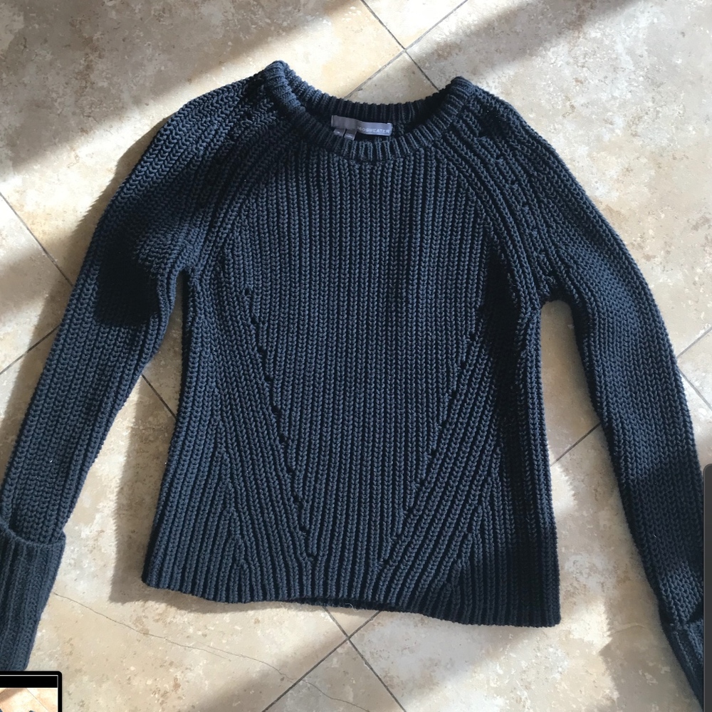 360 Sweater black thick knit sweater size s